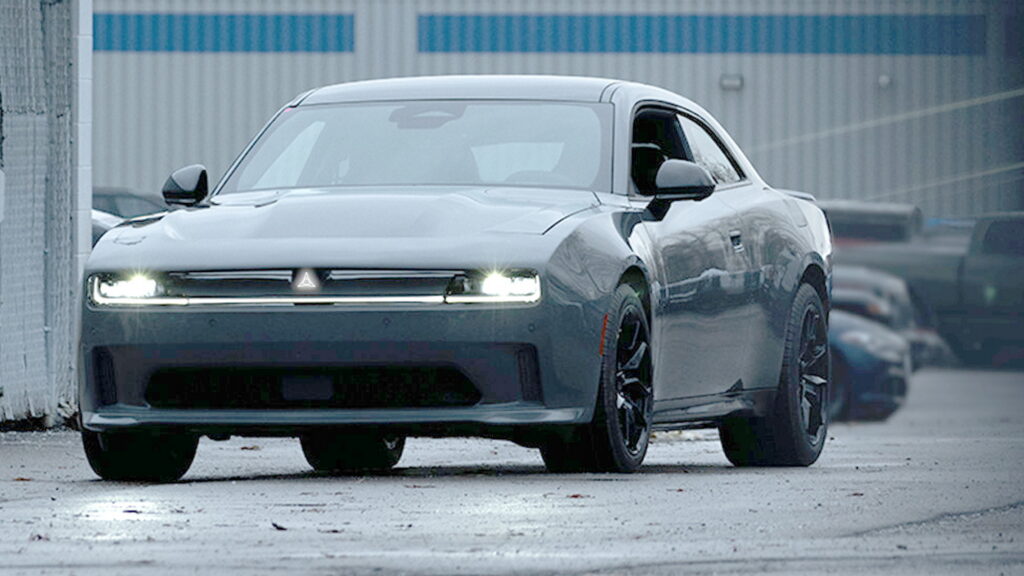 Un premier coup d’œil à la Dodge Daytona